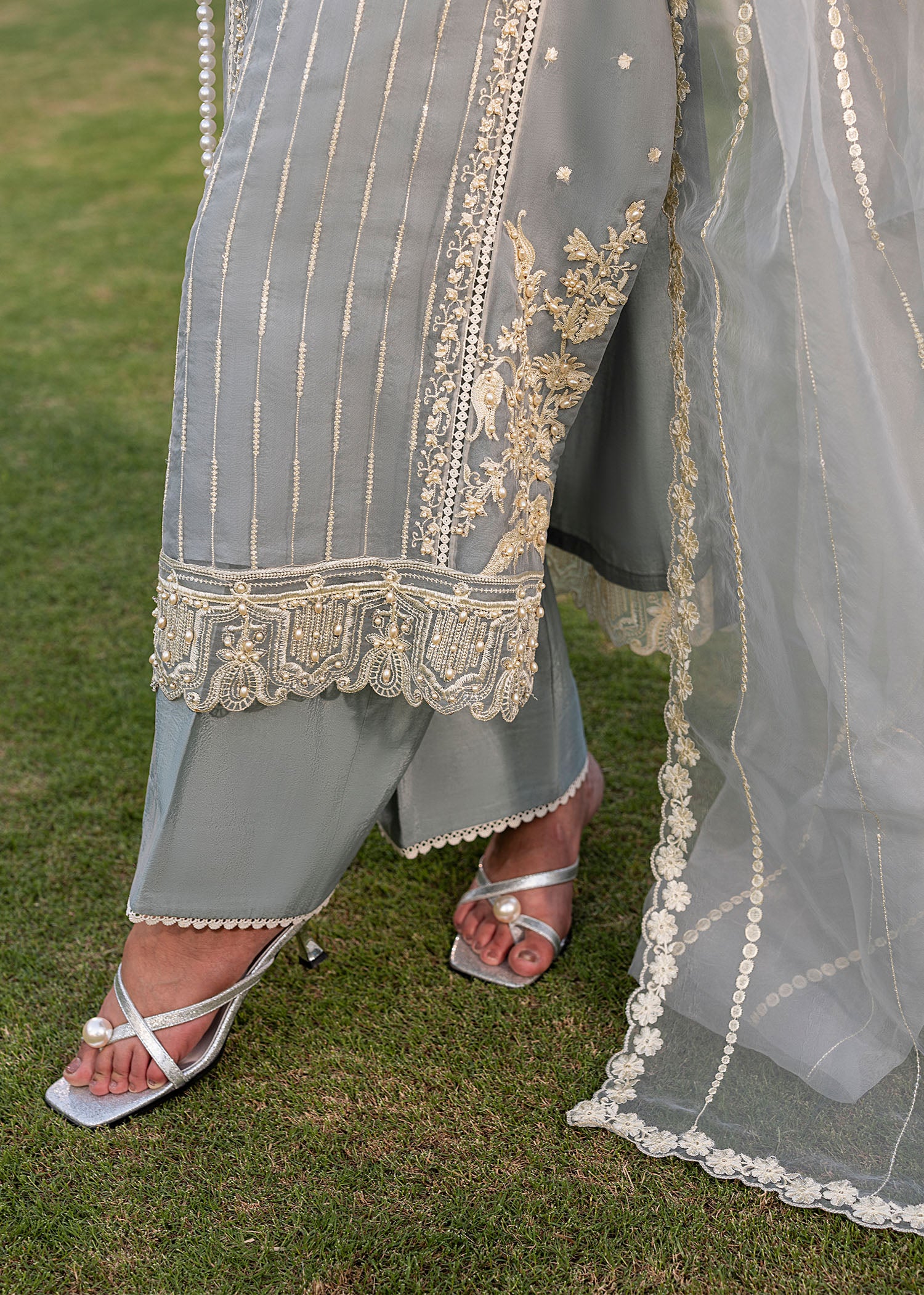 2553B - Embroidered 3Pc Dress - Zarqun Premium