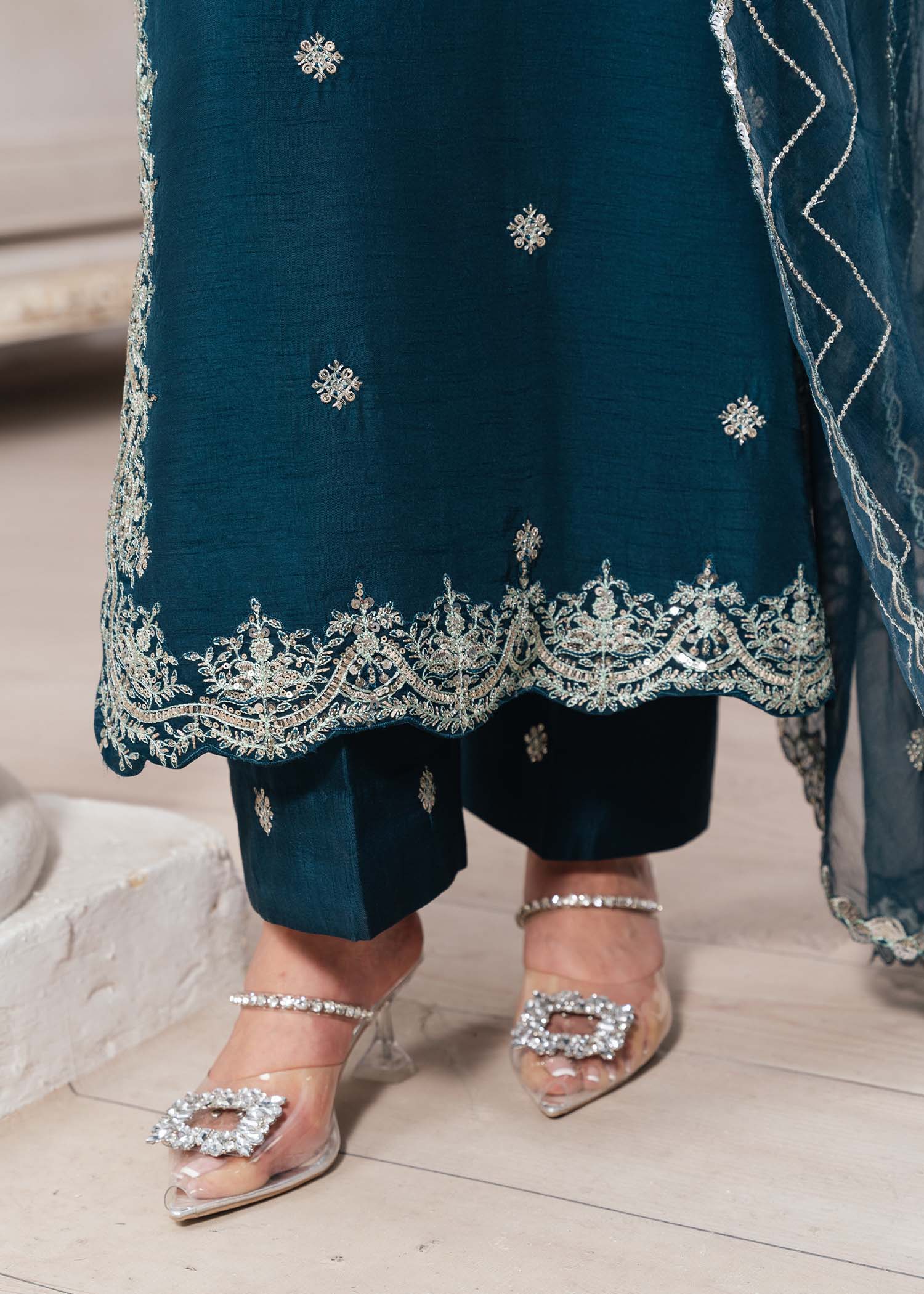 2534B - Embroidered 3Pc Dress - Zarqun Premium